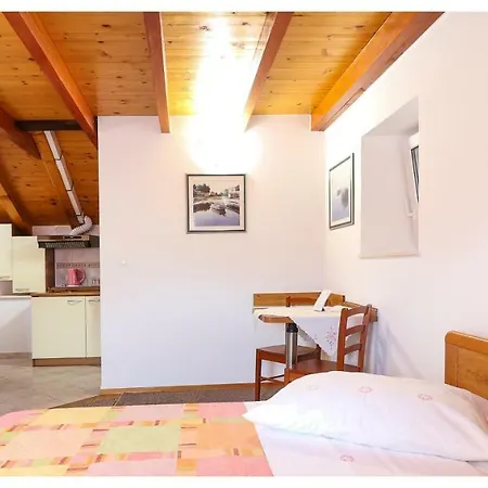 Apartments Mirabella Omis Exterior photo