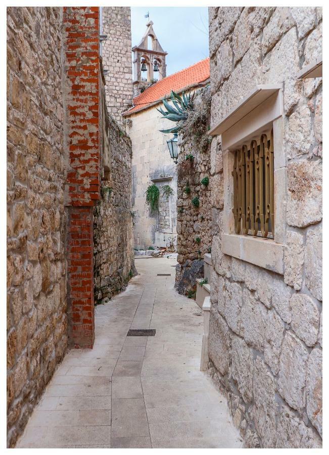 Apartment Mirabella Omis